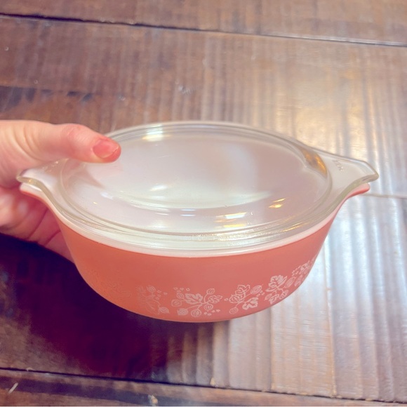 Pyrex Bowl - Picture 3 of 7